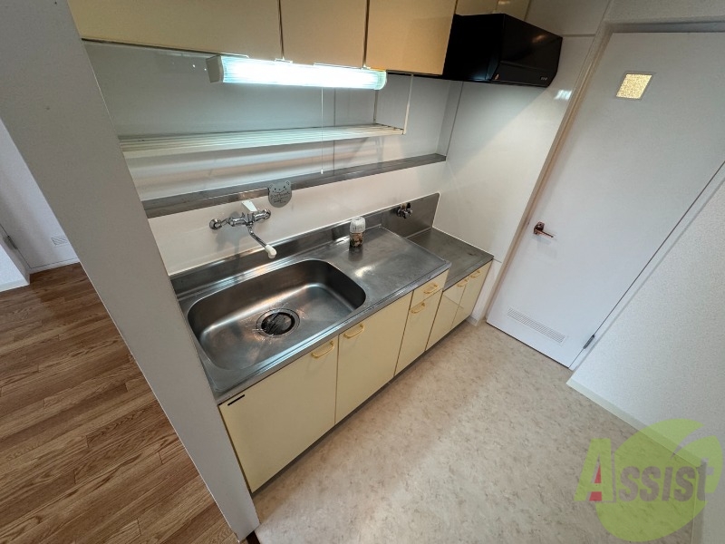 キッチン　キッチンは調理スペースもあり料理がはかどりそうです。