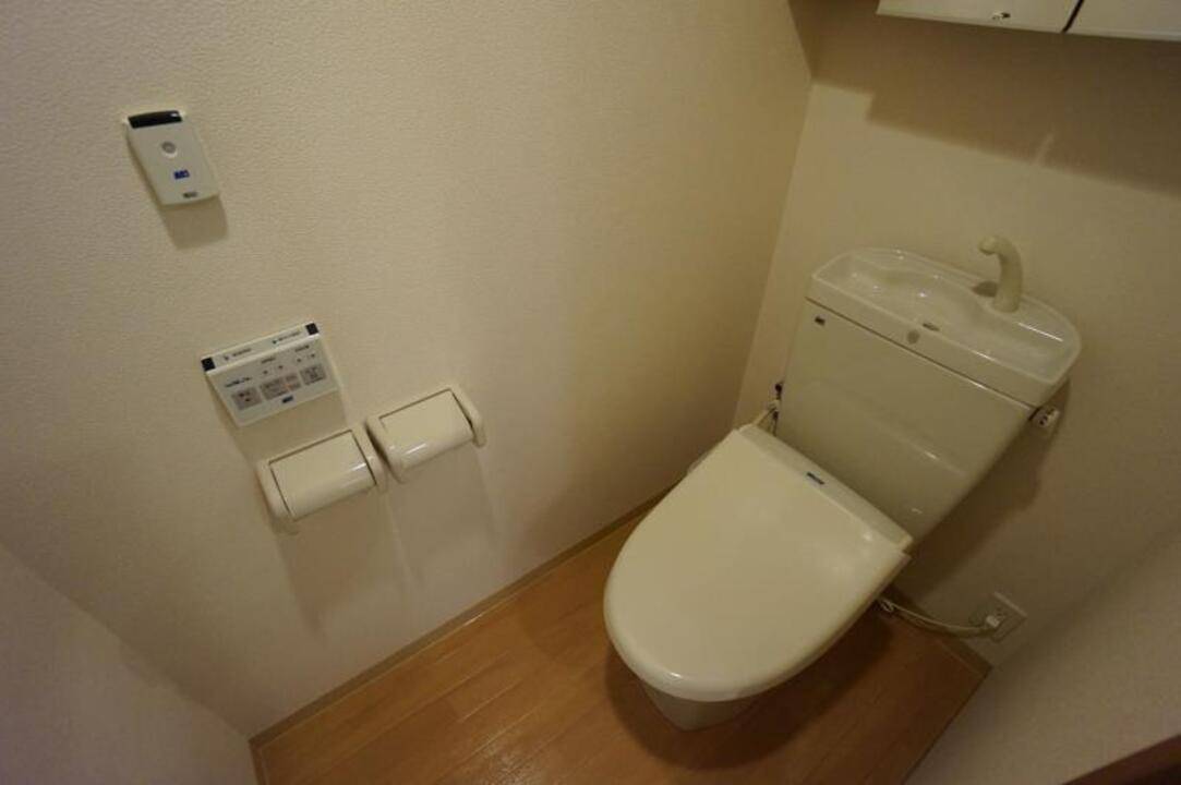 トイレ　トイレ