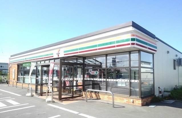 コンビニ　セブンイレブンおいらせ下久保店（コンビニ）まで1000m