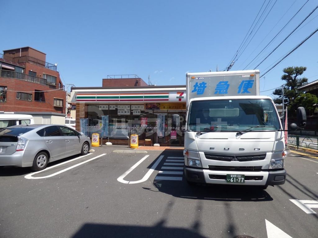 コンビニ　セブンイレブン上野桜木2丁目店（コンビニ）まで200m