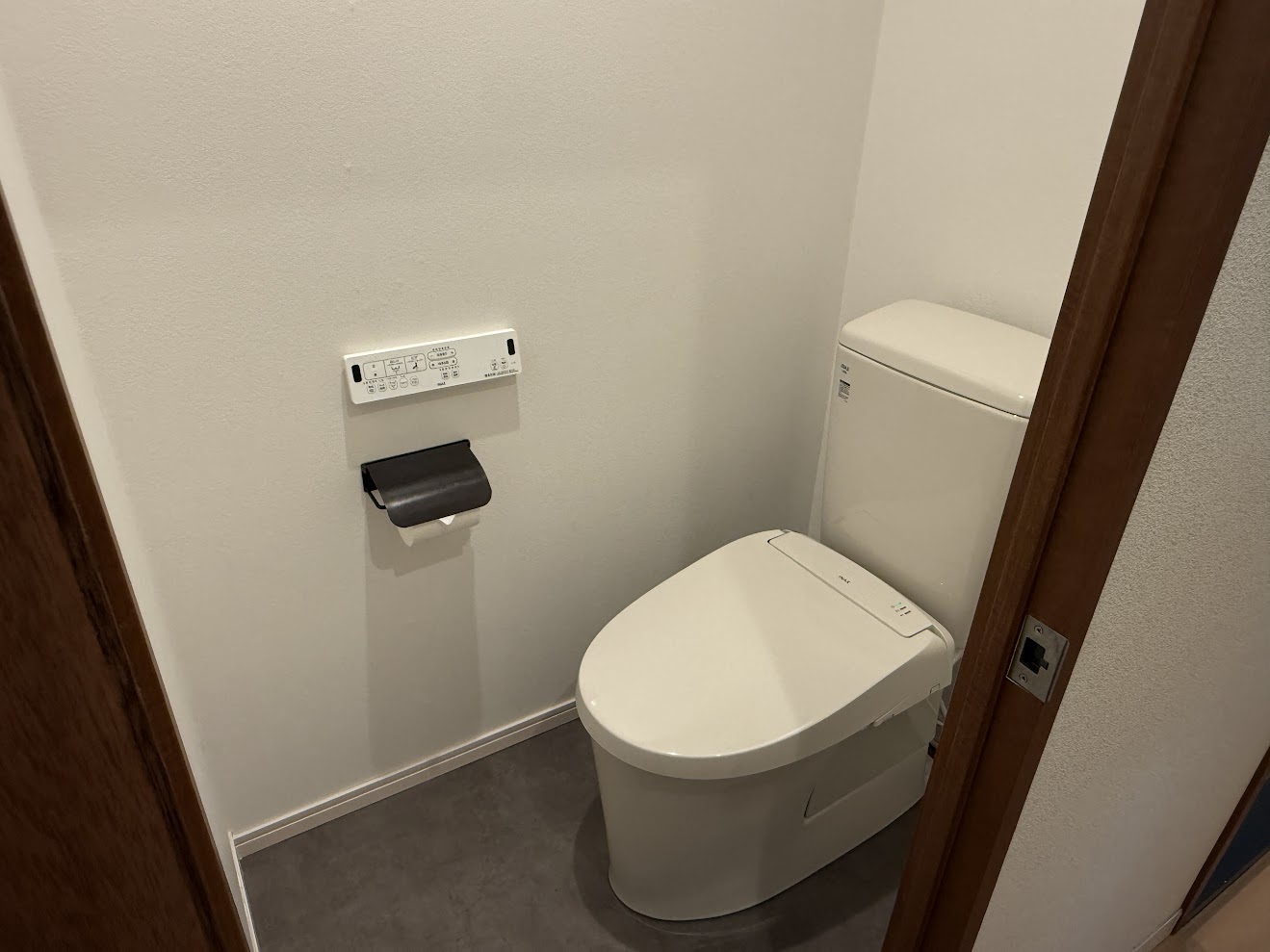 トイレ　トイレ新品未使用です。