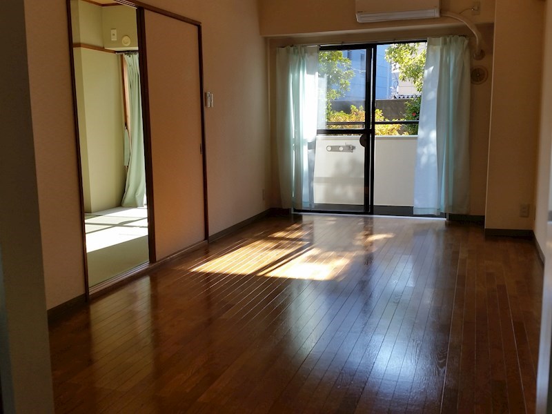 居室・リビング　別号室参照写真