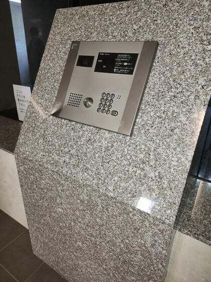 エントランス　オートロックです。