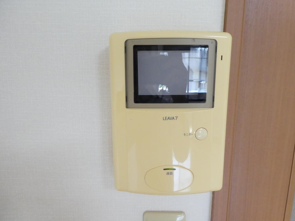 セキュリティ　写真・動画・パノラマは同物件別部屋のものです。