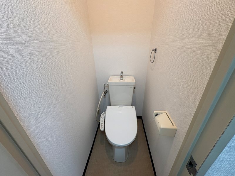 トイレ　同物件別部屋