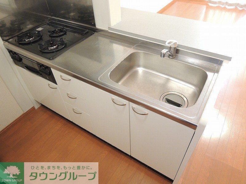 キッチン　ガスコンロ３口のカウンターキッチン