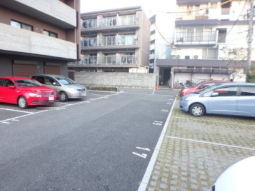 駐車場　駐車スペースもあります
