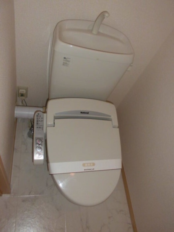 トイレ　図面と現状に相違がある場合には現状を優先