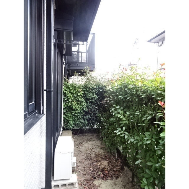 庭　【バルコニー】※別部屋参照。現況優先