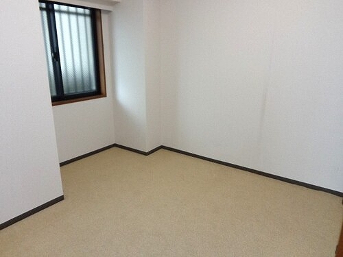 キッチン　洋室　同タイプ別部屋2018年6月撮影