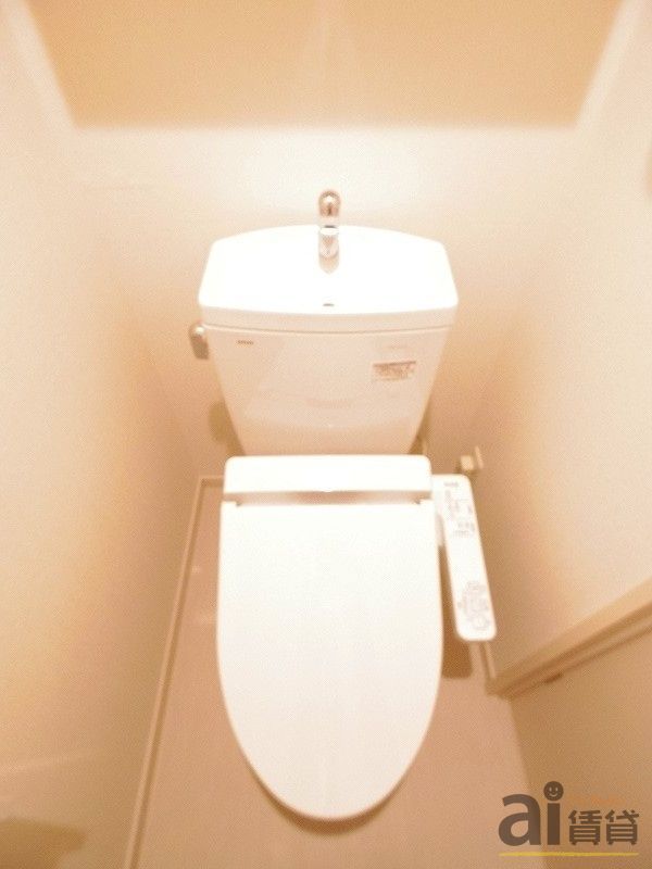 トイレ　※同仕様写真です