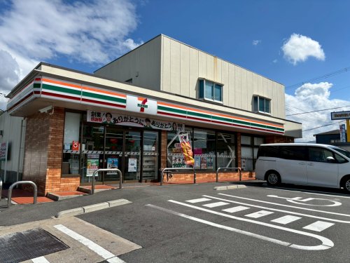 コンビニ　セブンイレブン 河内長野向野町店（コンビニ）まで511m