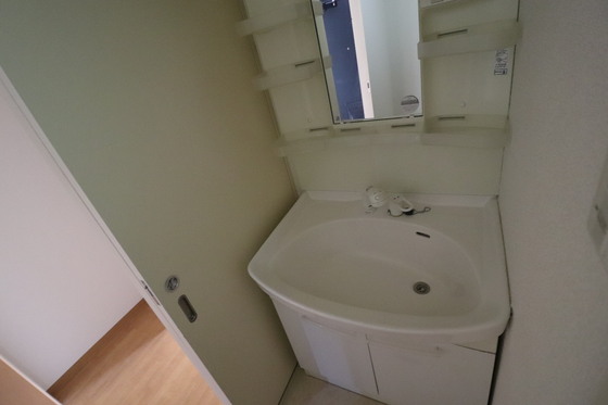 洗面設備　※別部屋の写真です