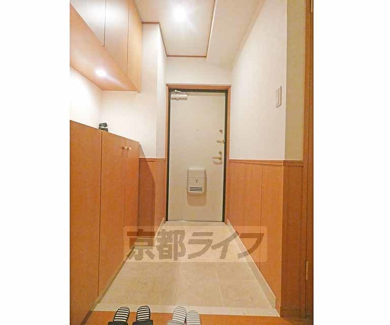 玄関　大きな玄関です。