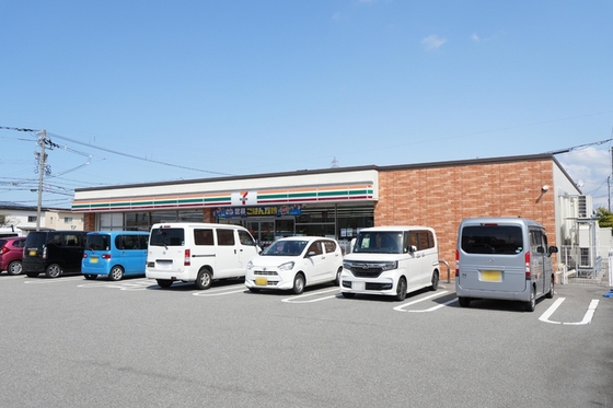 コンビニ　セブンイレブン富山天正寺店（コンビニ）まで769m