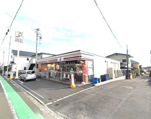 コンビニ　セブンイレブン 横浜桜ヶ丘1丁目店（コンビニ）まで671m