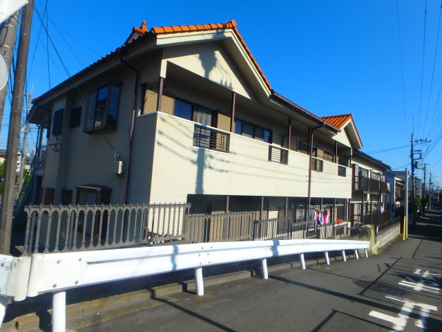 建物外観　内装リノヴェーション物件♪