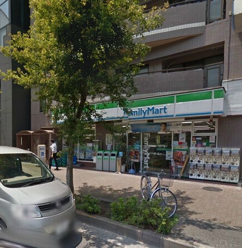 コンビニ　ファミリーマート平野３丁目店（コンビニ）まで550m