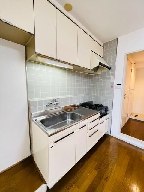 キッチン　※別部屋参考写真