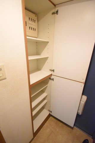 収納