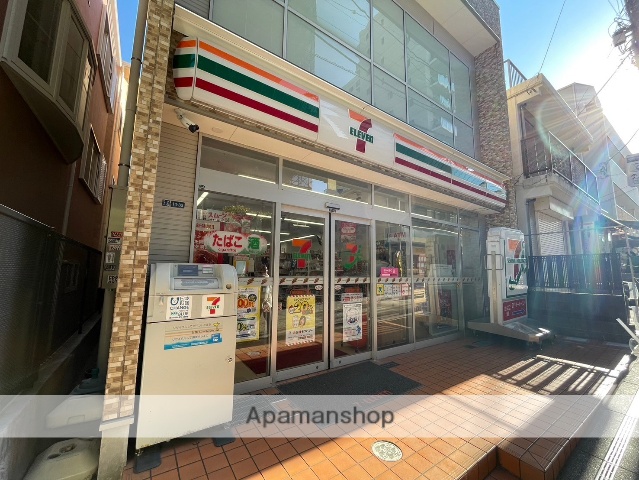 コンビニ　セブンイレブン（コンビニ）まで74m