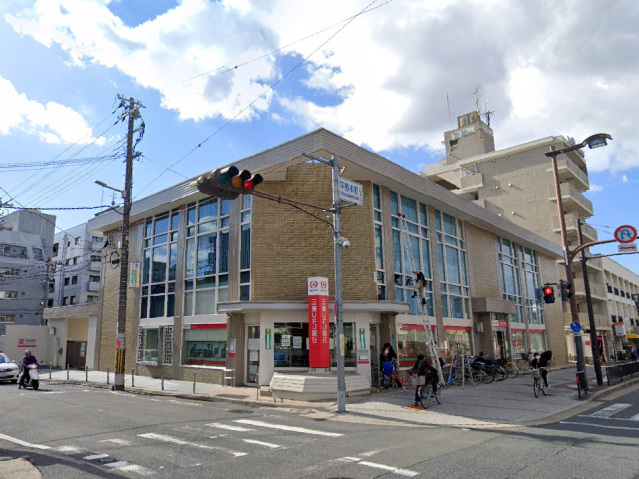 銀行　三菱UFJ銀行平野南口支店（銀行）まで373m