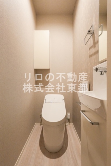 トイレ　洗浄・暖房便座付です！