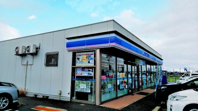 コンビニ　ローソン（コンビニ）まで1617m