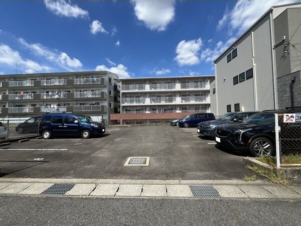 駐車場　名古屋で一番初期費用の安い賃貸専門の不動産会社です(^^)