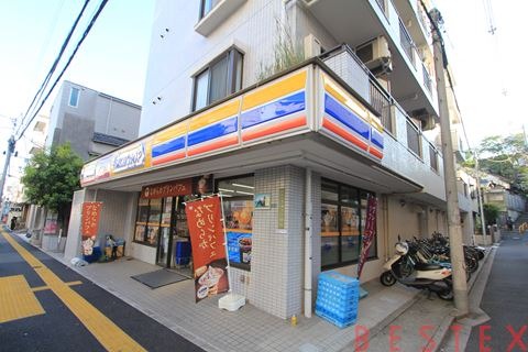 コンビニ　ミニストップ新大塚店（コンビニ）まで182m
