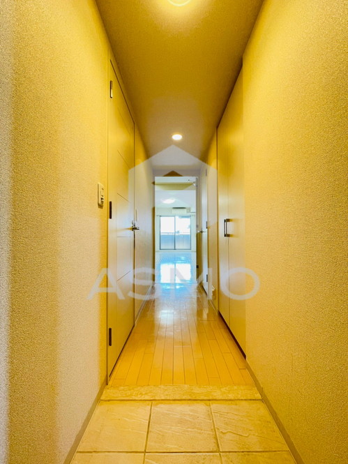 玄関　同マンション別部屋　参考写真