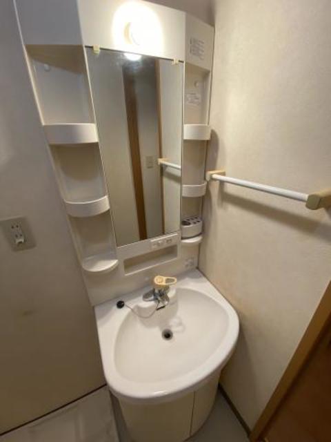 洗面設備　同仕様参考写真