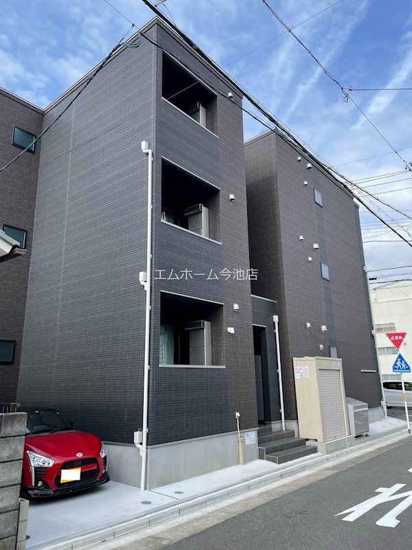 建物外観　外観　オートロック防犯カメラTVモニターホン宅配BOX完備