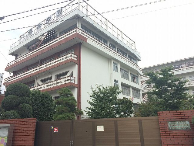 中学校　私立潤徳女子中学校（中学校）まで391m