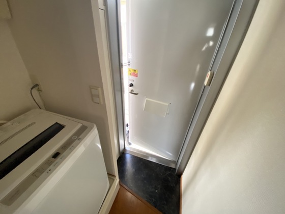 玄関　※別部屋の写真です