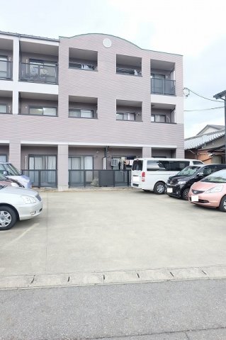 駐車場　駐車場があります