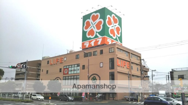 スーパー　ライフ平野西脇店（スーパー）まで527m