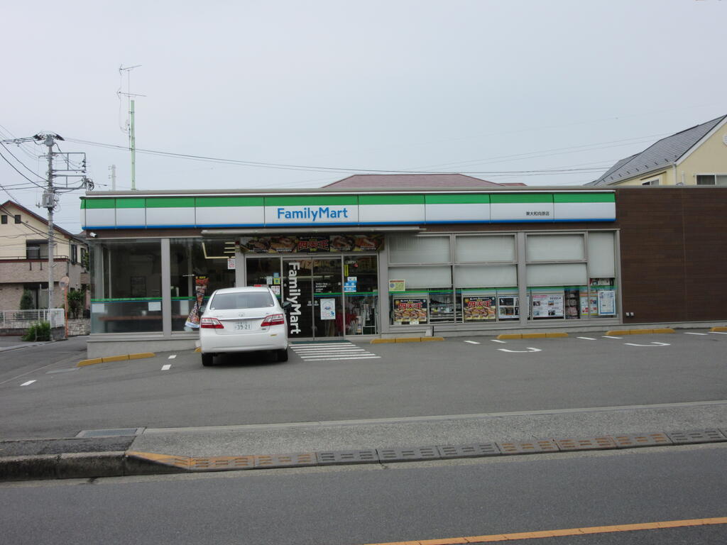 コンビニ　ファミリーマート東大和向原店（コンビニ）まで81m