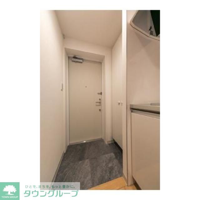 玄関　※写真は同タイプ住戸です。