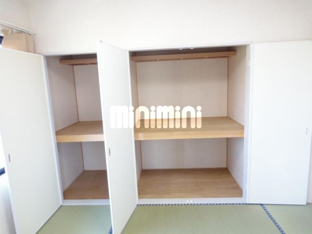 収納　和室から洋室へ変わっています