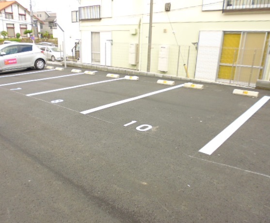 駐車場　★敷地内駐車場★（有料・要空き確認）