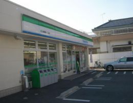 コンビニ　ファミリーマート東綾瀬一丁目店（コンビニ）まで157m