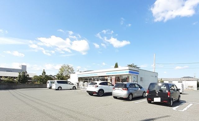コンビニ　ローソン厚狭駅前店（コンビニ）まで1600m
