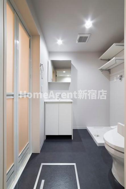 洗面設備　同仕様写真