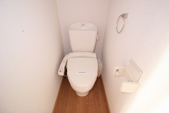 トイレ　※別部屋の写真です