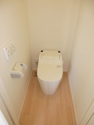 トイレ　清潔感のあるトイレ