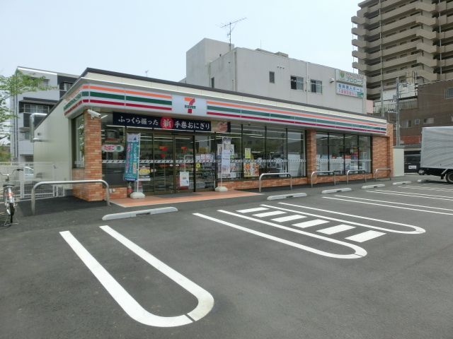 コンビニ　セブンイレブン佐倉駅北口（コンビニ）まで365m