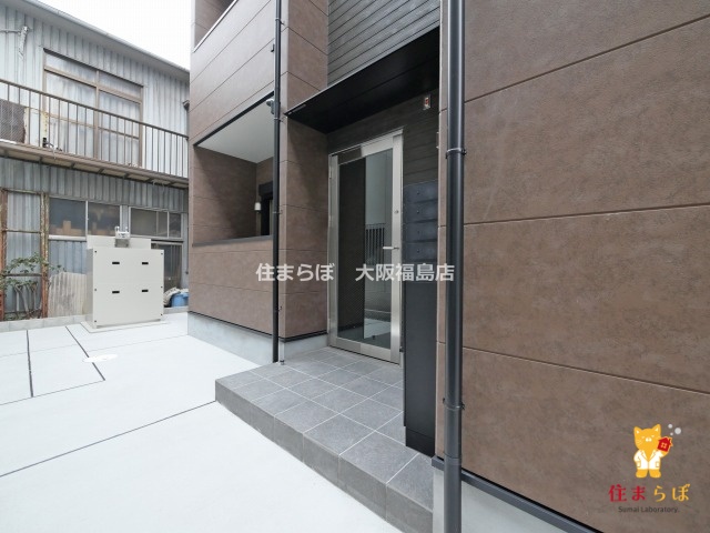 エントランス　共用部の印象も大切に
