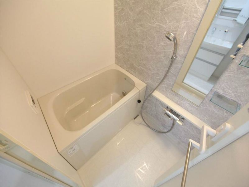 バス・シャワールーム　追い焚き　浴室暖房乾燥機　オートバス　24時間換気バスルーム