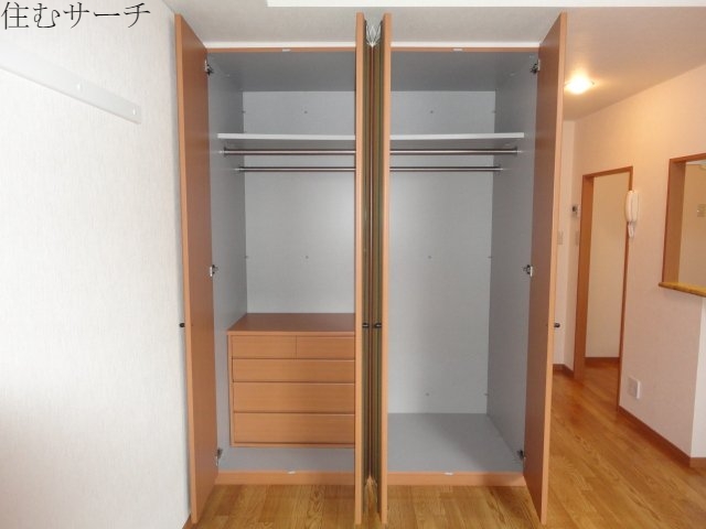 収納　クローゼット